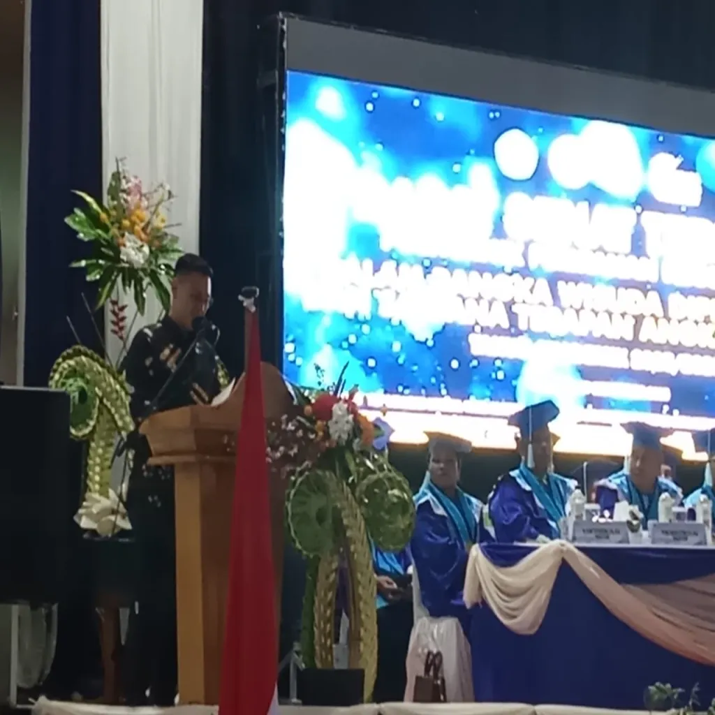 Wakil Bupati Maluku Tenggara Bacakan Sambutan Bupati dalam Wisuda Politeknik Perikanan Negeri Tual ke-20