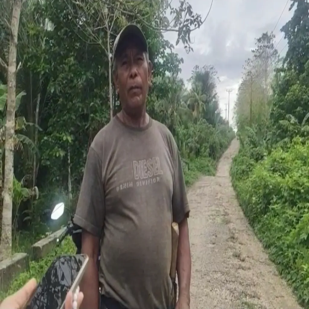 Jalan lapen desa wermatang rusak parah,warga minta Bupati dan DPRD KKT segera dipebaiki