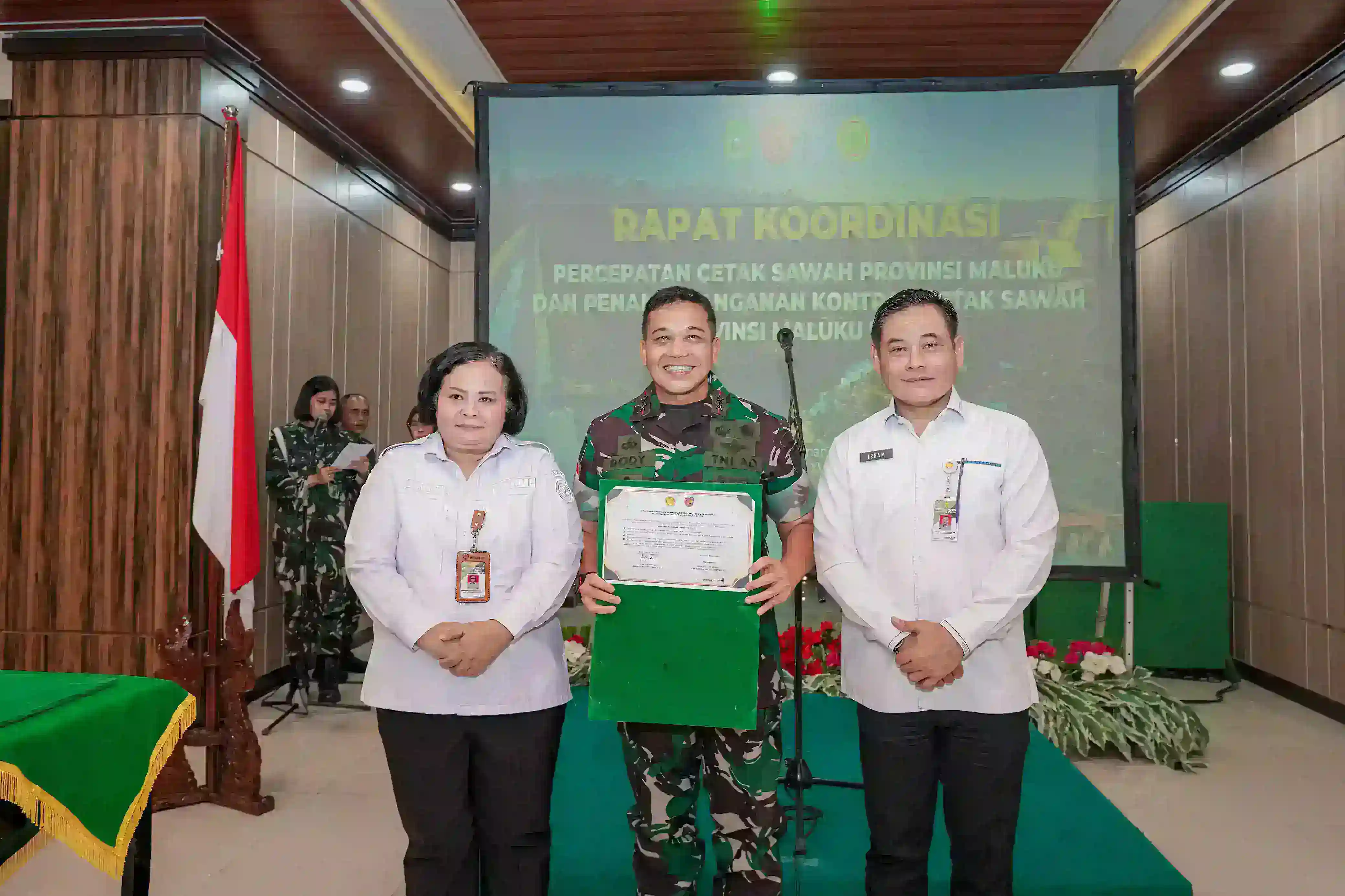 Perkuat Ketahanan Pangan di Maluku dan Maluku Utara, Kodam XV/Pattimura dan Kementan RI Teken PKS Cetak Sawah