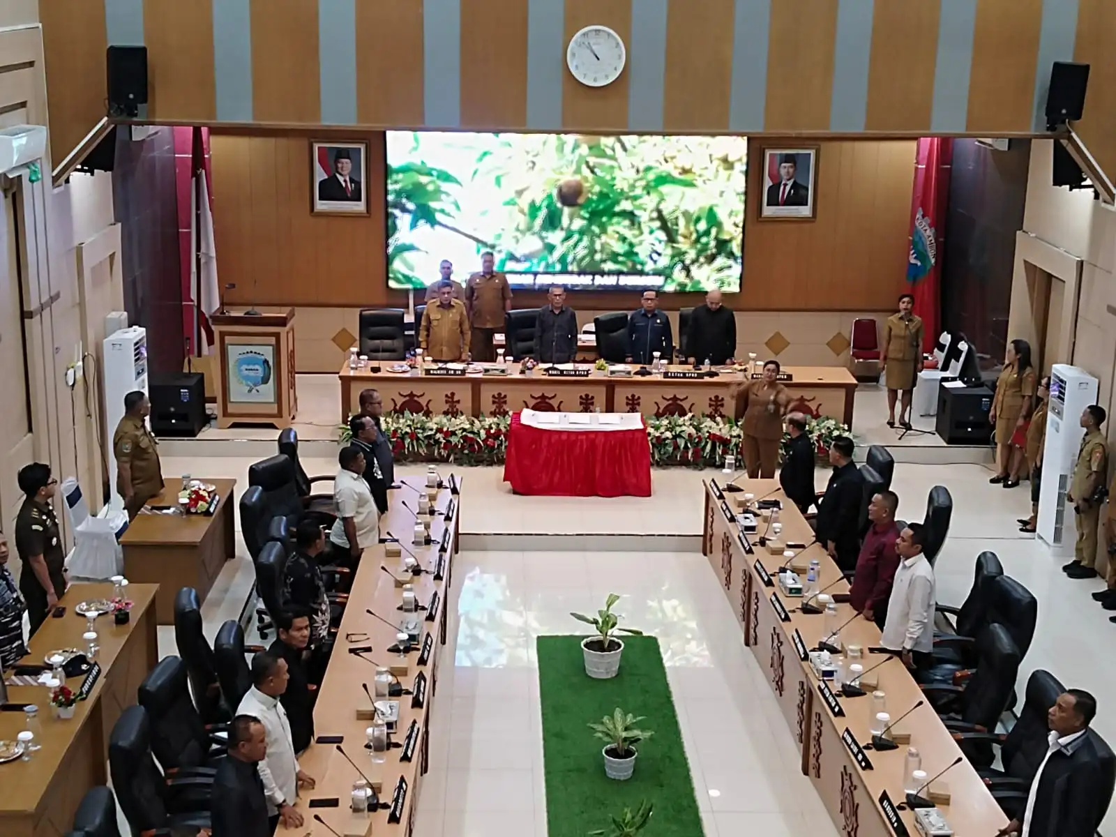 Sidang Paripurna DPRD: Pemkot Ambon Paparkan Lonjakan Ekonomi 6,09% di Tengah Tantangan Cuaca Ekstrem