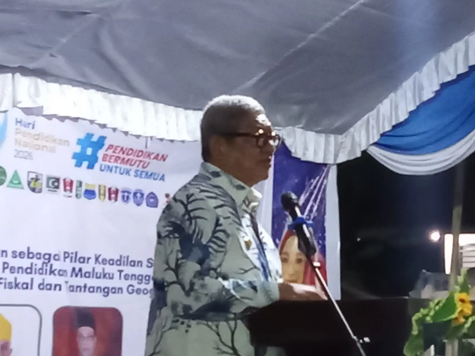 Bupati Malra Tutup Festival Hardiknas 2026, Tekankan Pelestarian Budaya dan Penguatan Pendidikan