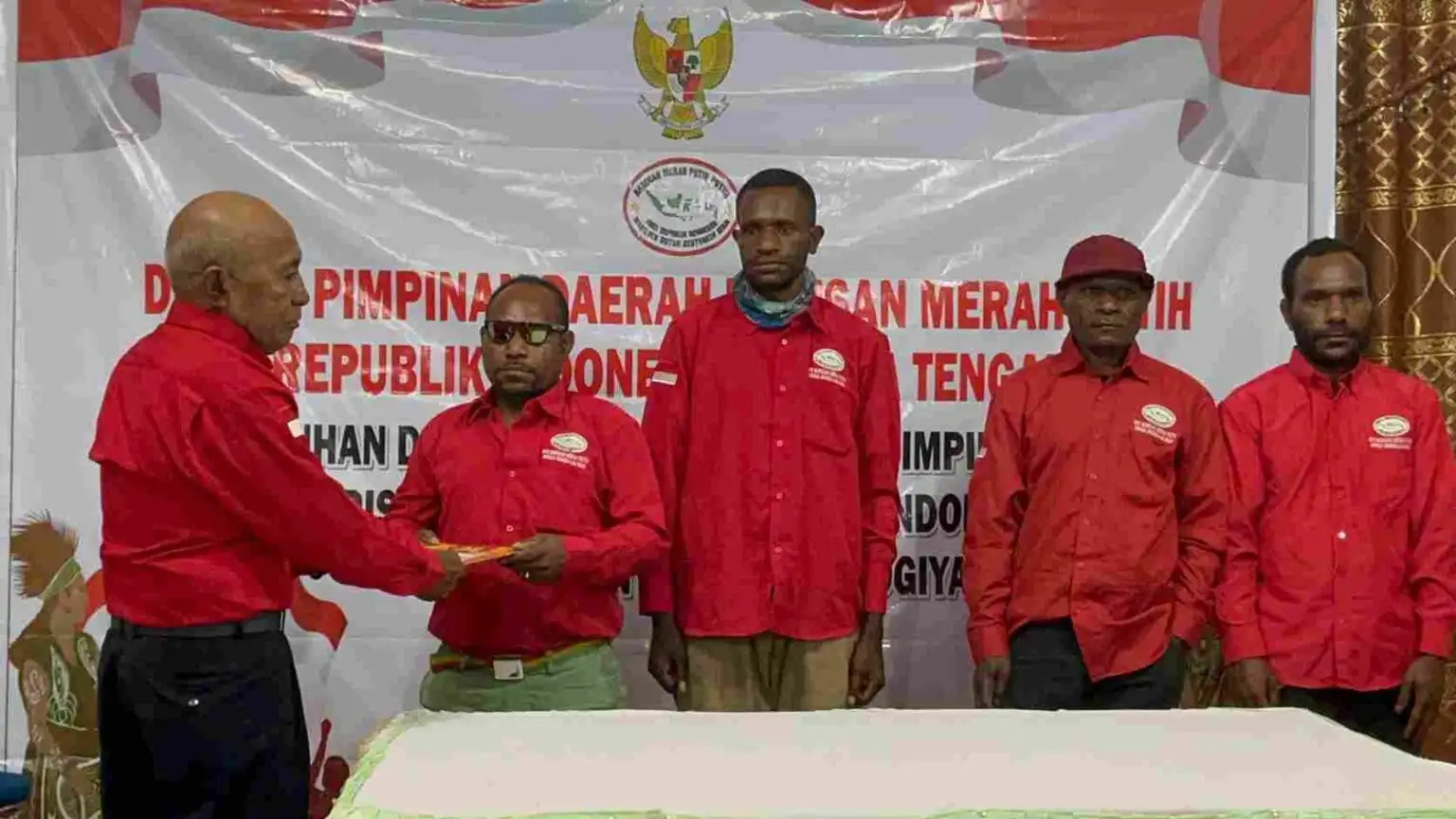 Pernyataan Pengunduran Diri Seluruh Pengurus BMP Kabupaten Paniai