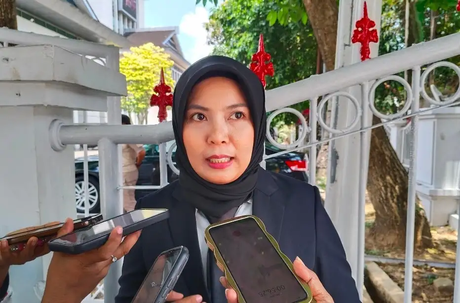 Lurah Amantelu Riski Amalia: Langkah Awal Pastikan Kebersihan, Bangun Kerja Sama dengan Seluruh Warga