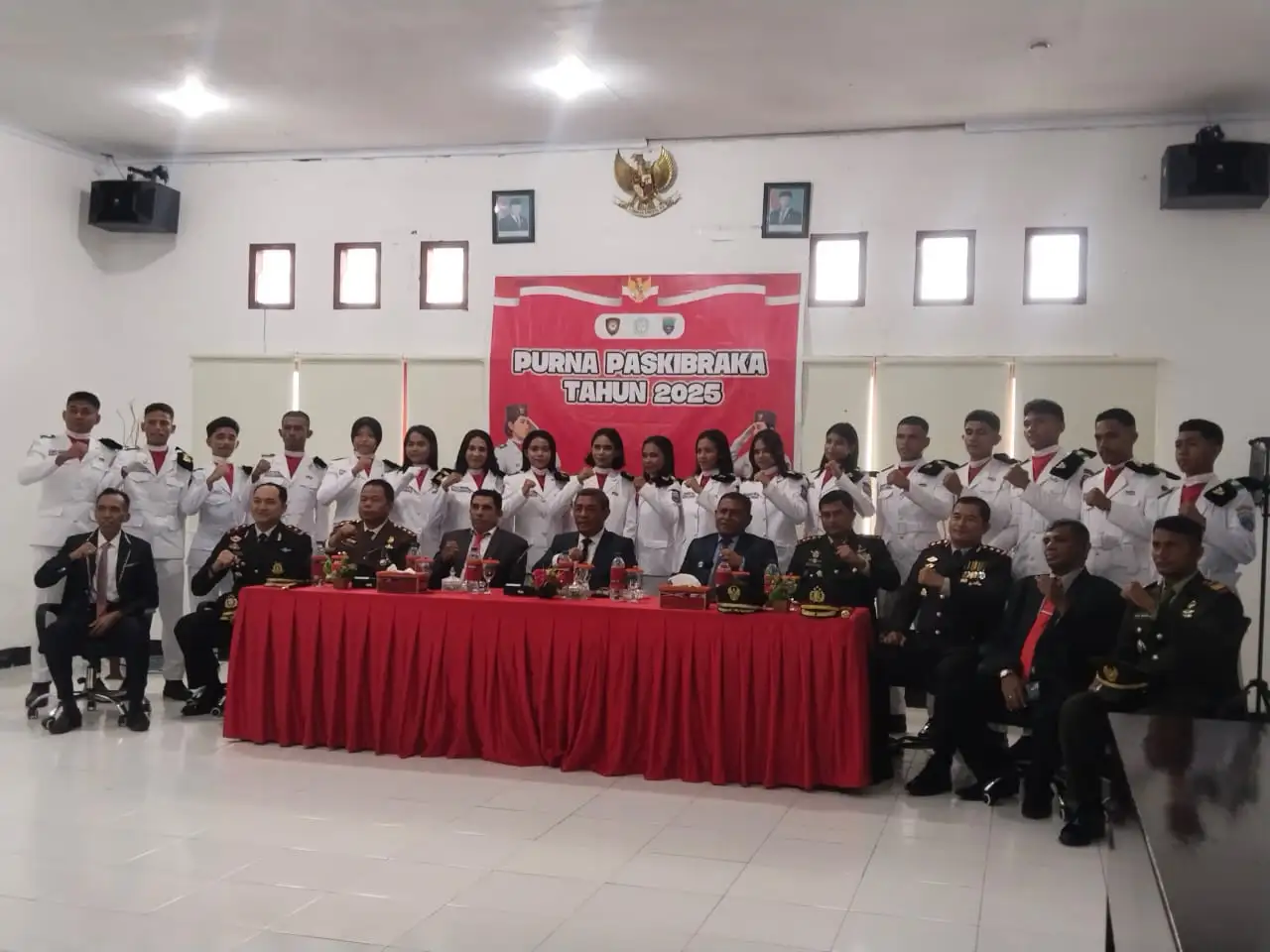 BUPATI NOACH BUBARKAN PASKIBRAKA MBD 2025, TEKANKAN PANCASILA SEBAGAI KEKUATAN PEMERSATU BANGSA