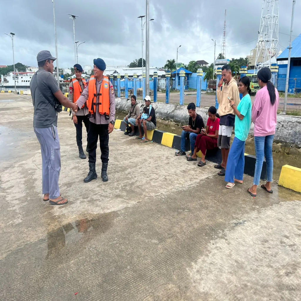 Brimob Maluku Gelar Patroli SAR di Pelabuhan Yosudarso Tual, Warga Merasa Lebih Aman