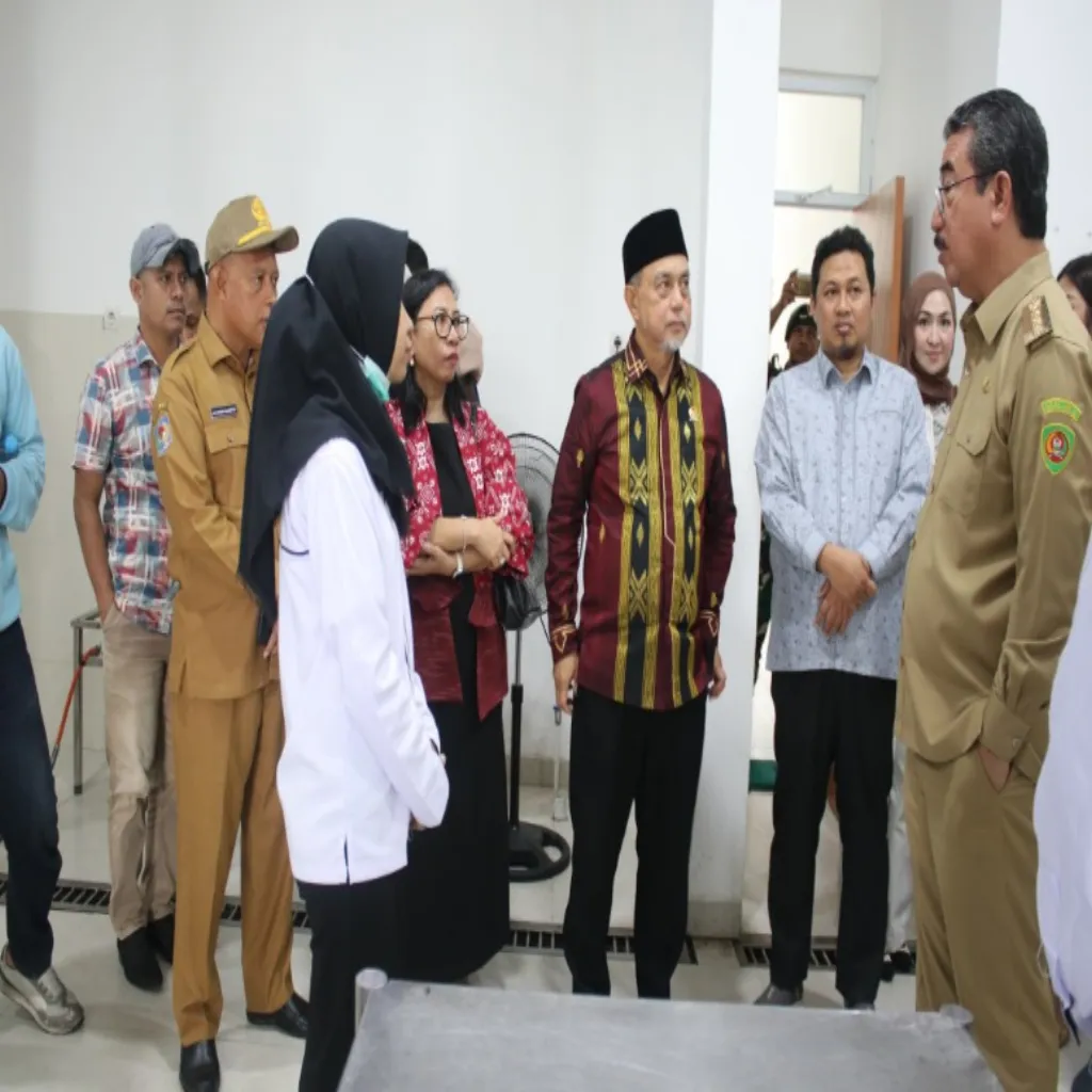 Gubernur dan DPD RI Tinjau Dapur MBG, Pastikan Distribusi Gizi Lancar