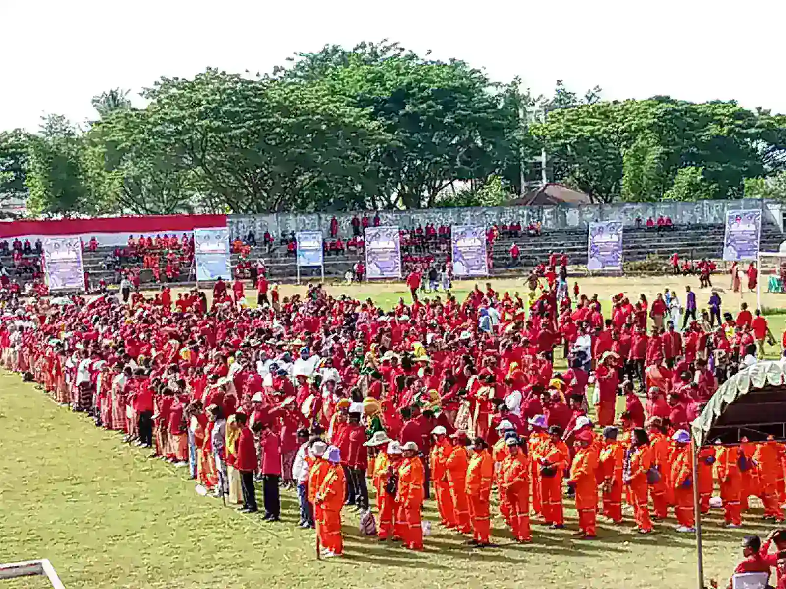 Pemkab Maluku Tenggara Usung Pakaian Adat Nusantara di Hardiknas 2026, Upacara Berlangsung Khidmat dan Penuh Warna Budaya