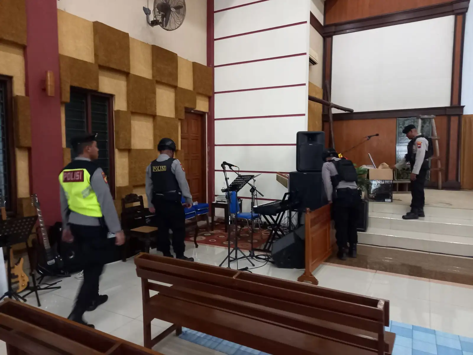 Polisi Sterilisasi Gereja Di Jepara Jelang Paskah 2026