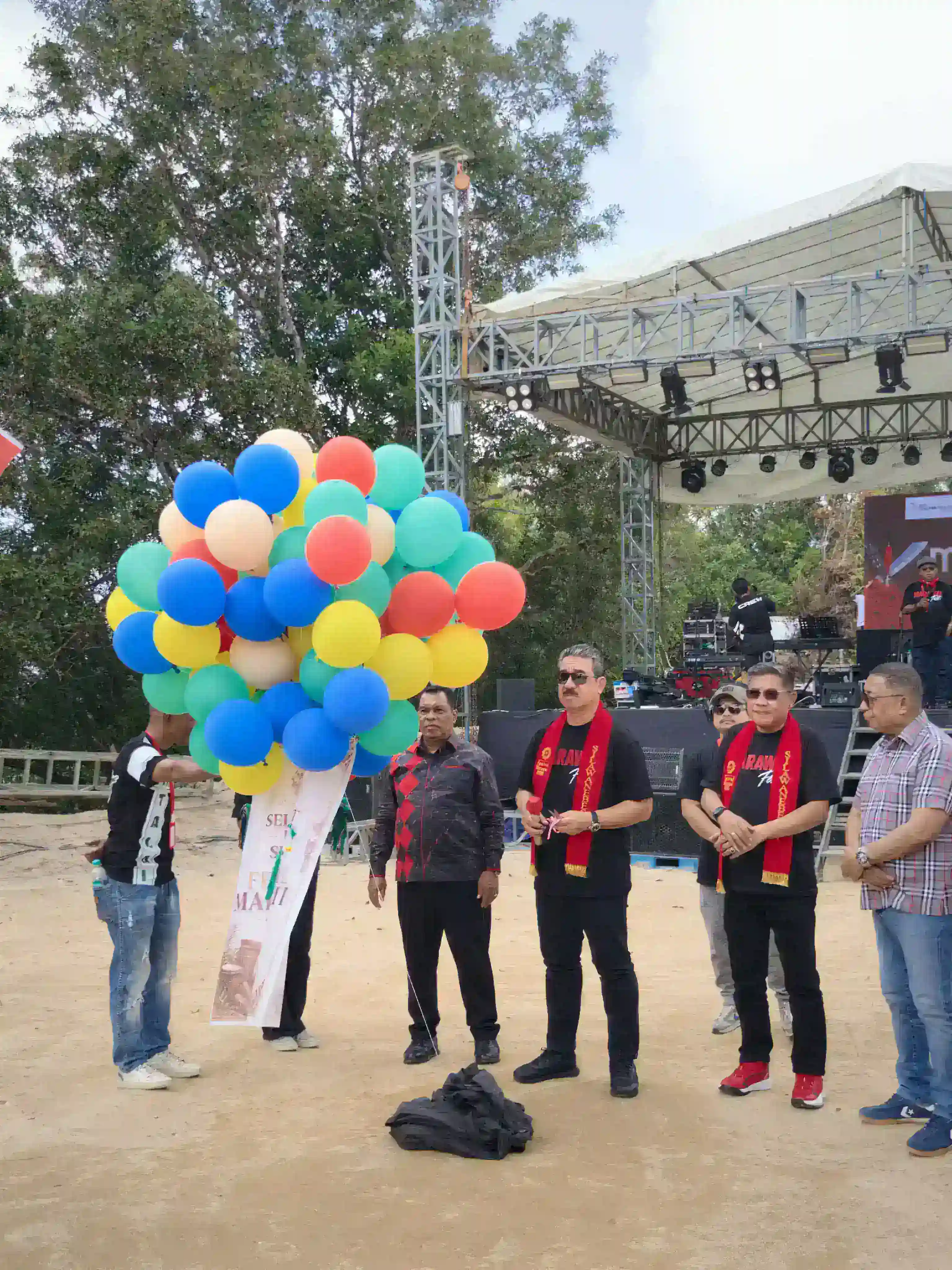 Gubernur Hendrik Lewerissa: Festival Marawai Harus Jadi Jembatan Pelestarian Budaya dan Penguatan Ekonomi Masyarakat