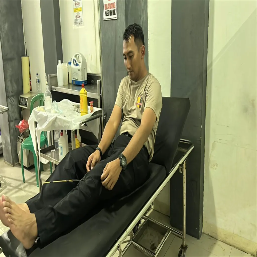 Kapolres Tual Terkena Panah Saat Lerai Bentrokan Pemuda di Fiditan