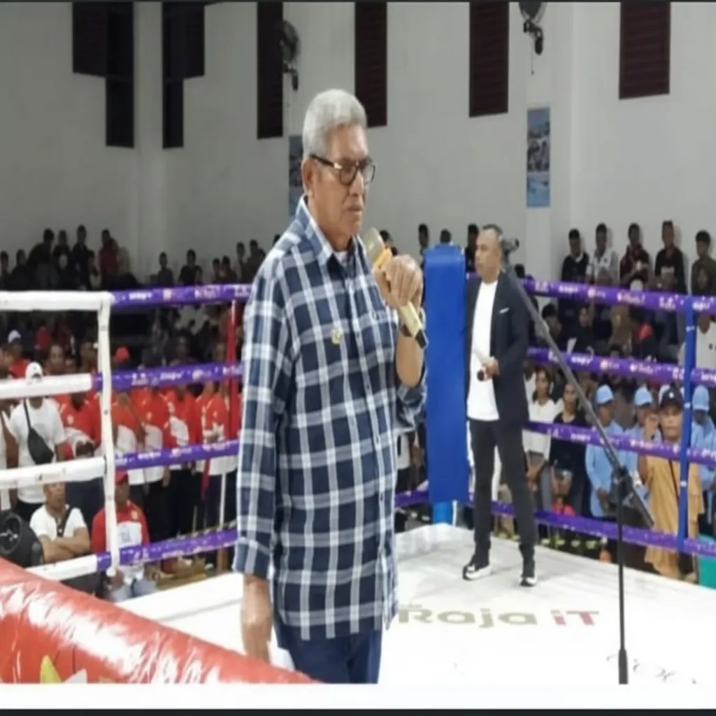 Hanubun Resmi Buka Kejuaraan Tinju Bupati Cup ke 3,Sekaligus Sambut HUT ke-73 Kabupaten Maluku Tenggara.