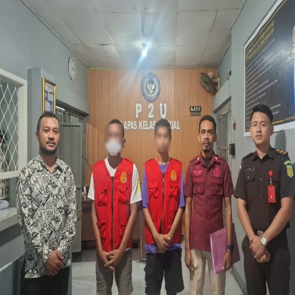Dua Pemuda Pemilik Sajam di Maluku Tenggara Diserahkan ke Kejaksaan, Salah Satunya Residivis