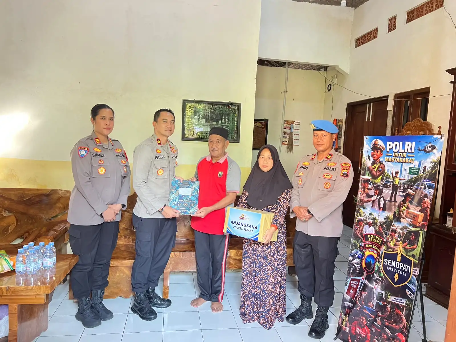 Sambut Hari Bhayangkara ke-80, Polres Jepara Peduli Purnawirawan dan Anggota yang Sakit Kronis