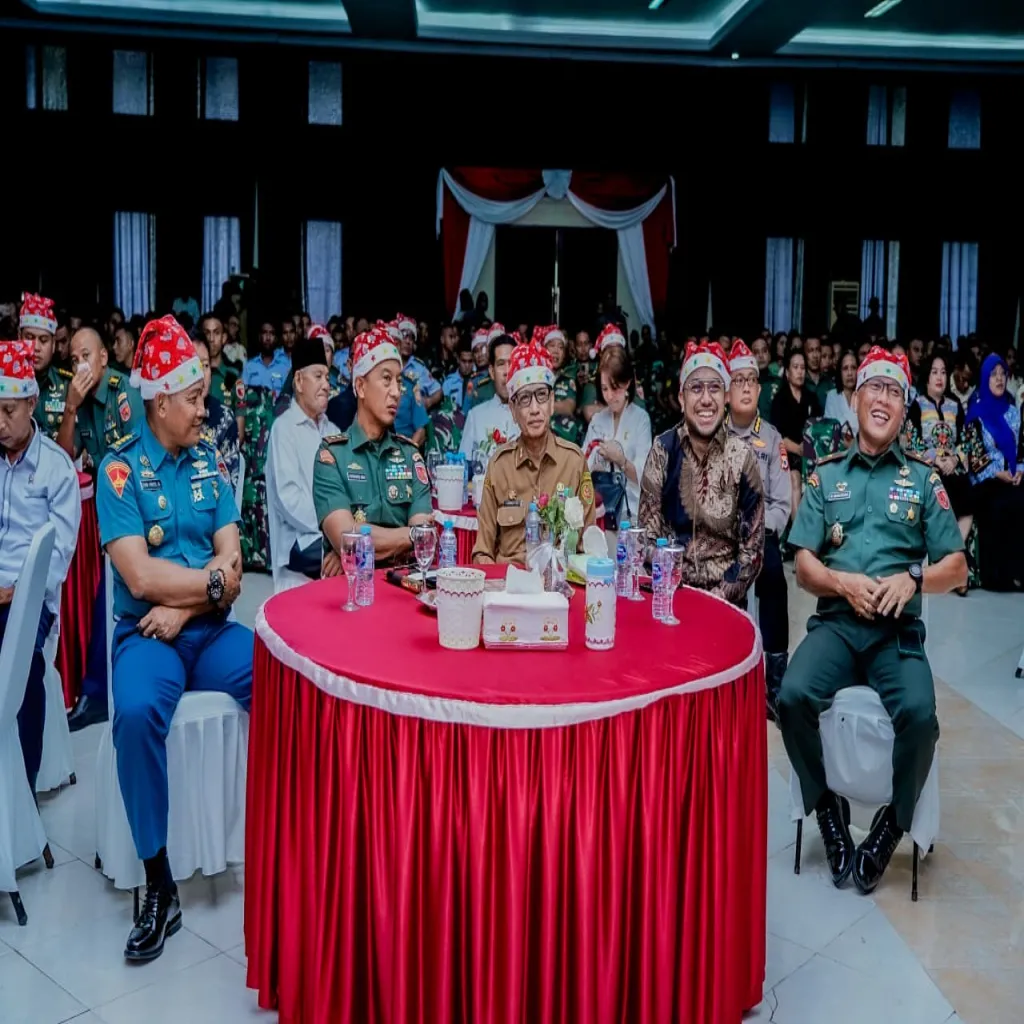 DANREM 151/BINAIYA, MENGHADIRI PERAYAAN NATAL BERSAMA KASAD