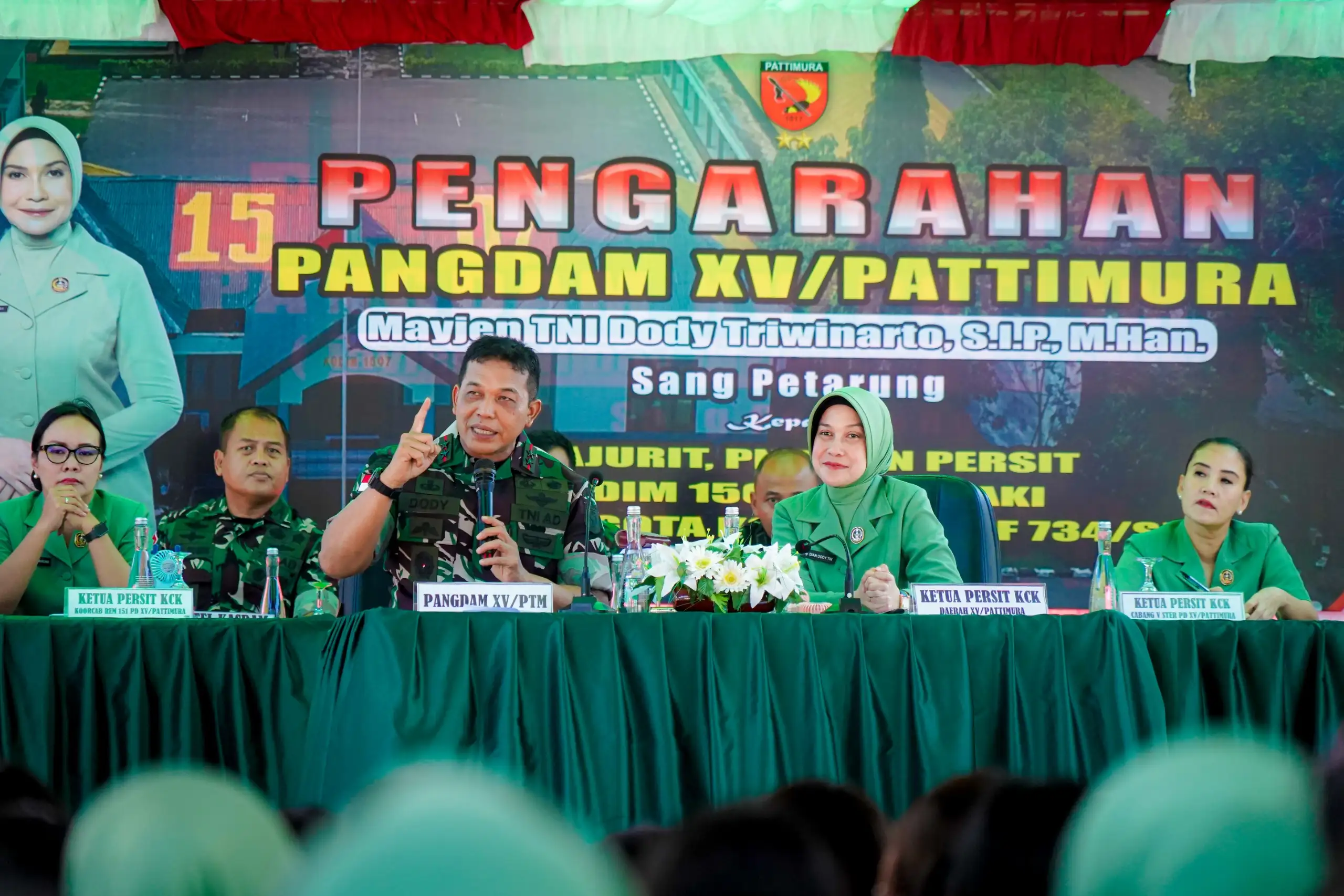 Pangdam XV/Pattimura Sapa Prajurit dan Persit di Wilayah Bumi Duan Lolat