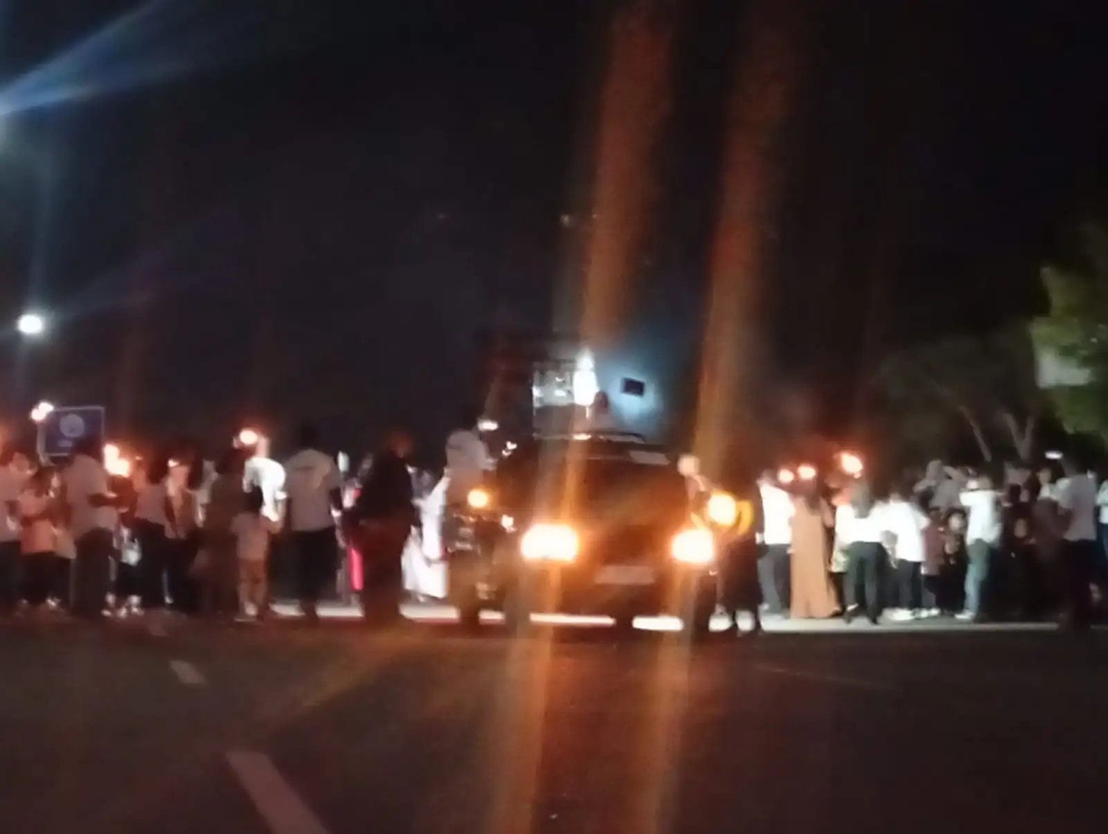 Jemaat Sejahtera Saumlaki Gelar Jalan Salib, Gaungkan Damai dan Penguatan Iman