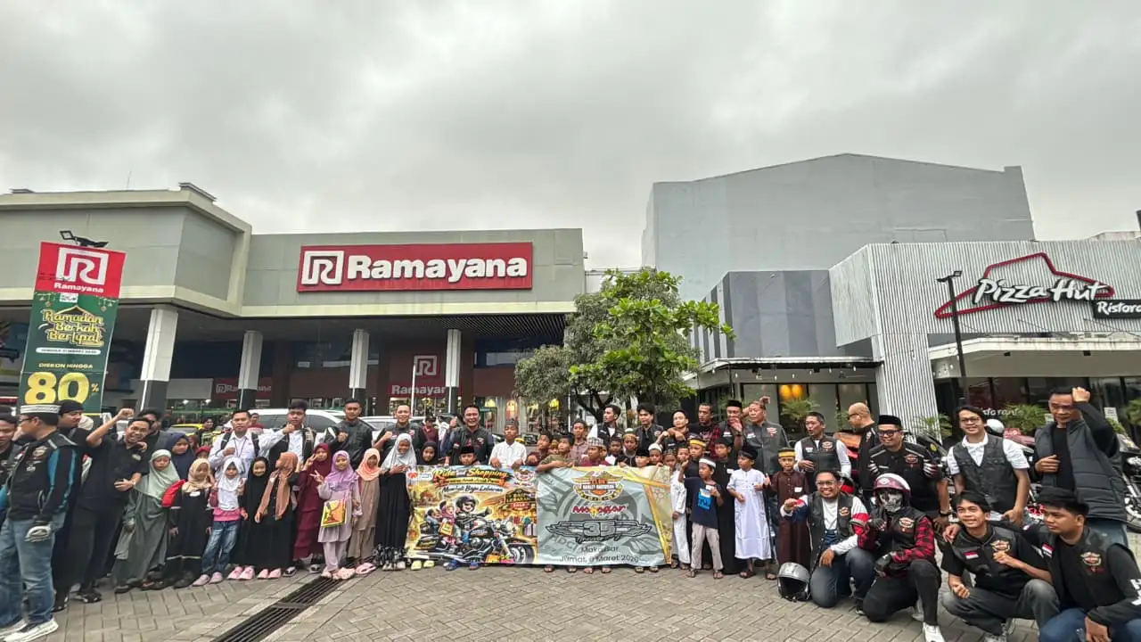 Naik Moge dan Pilih Baju Lebaran Sendiri, 50 Anak Yatim Diajak HDCI dan Rumah Zakat Berbelanja di Makassar