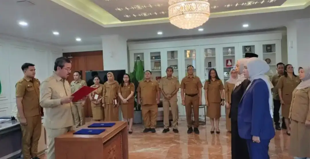 Gubernur Maluku Lantik Dua Pejabat Eselon II, Perkuat Birokrasi dan Dorong Layanan Publik