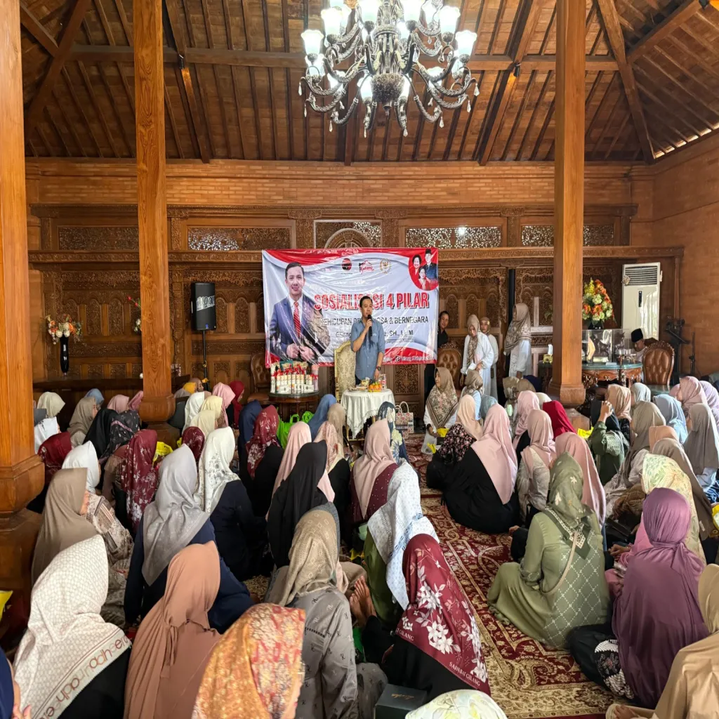 Sosialisasi Empat Pilar Kehidupan Berbangsa Dan Bernegara Bersama Anggota DPR RI Komisi III Gilang Dhielafararez SH. LL. M