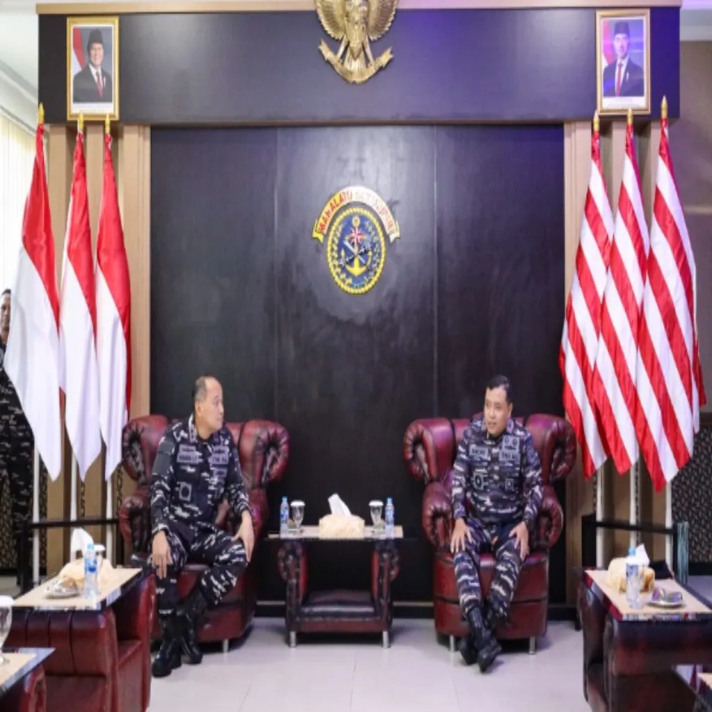 Perkuat Kedaulatan Maritim Dankodaeral IX Ambon Terima Courtesy Call Danguspurla Koarmada III