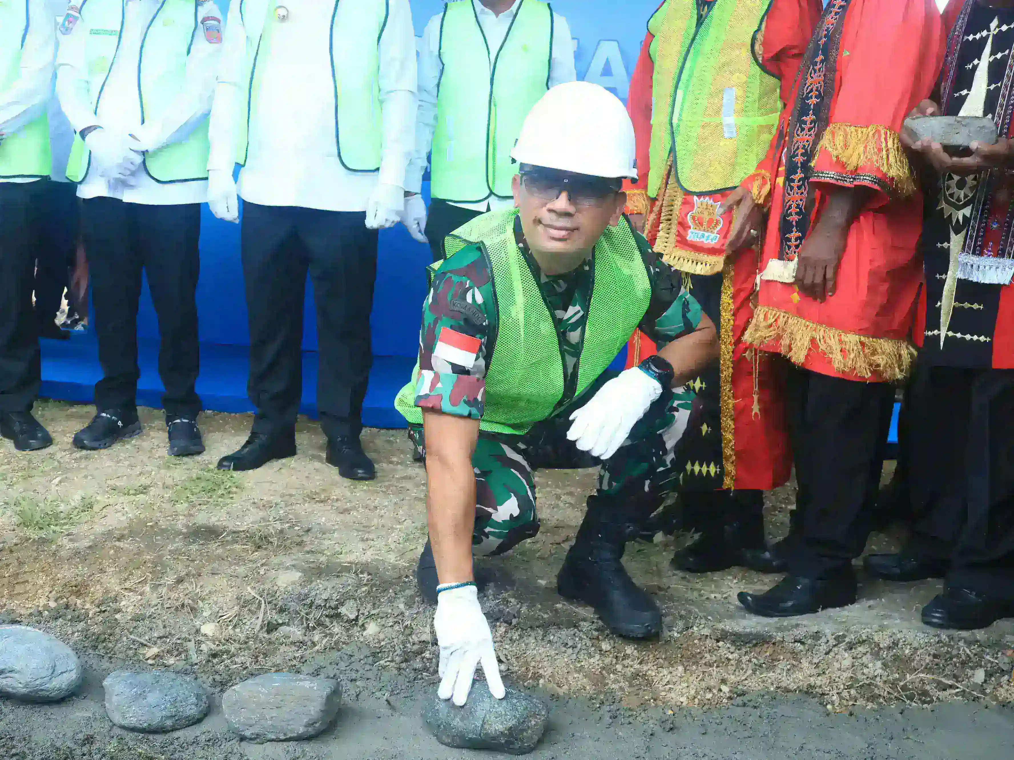 Dukung Hilirisasi untuk Kesejahteraan Masyarakat Maluku, Kasdam XV/Pattimura Hadiri Groundbreaking Pabrik Kelapa dan Pala