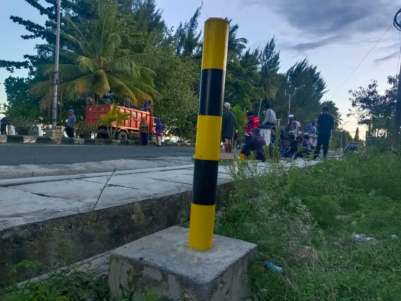 Dugaan Skandal Proyek Patok Jalan Rp1,8 Miliar di Kaimana Mengendap, Publik Curiga Kejaksaan “Masuk Angin”