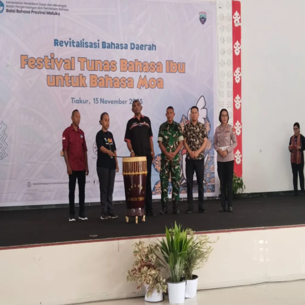 SEKDA MBD RESMI BUKA FESTIVAL TUNAS BAHASA IBU UNTUK BAHASA MOA: GENERASI EMAS HARUS JAGA DAN LESTARIKAN BAHASA DAERAH