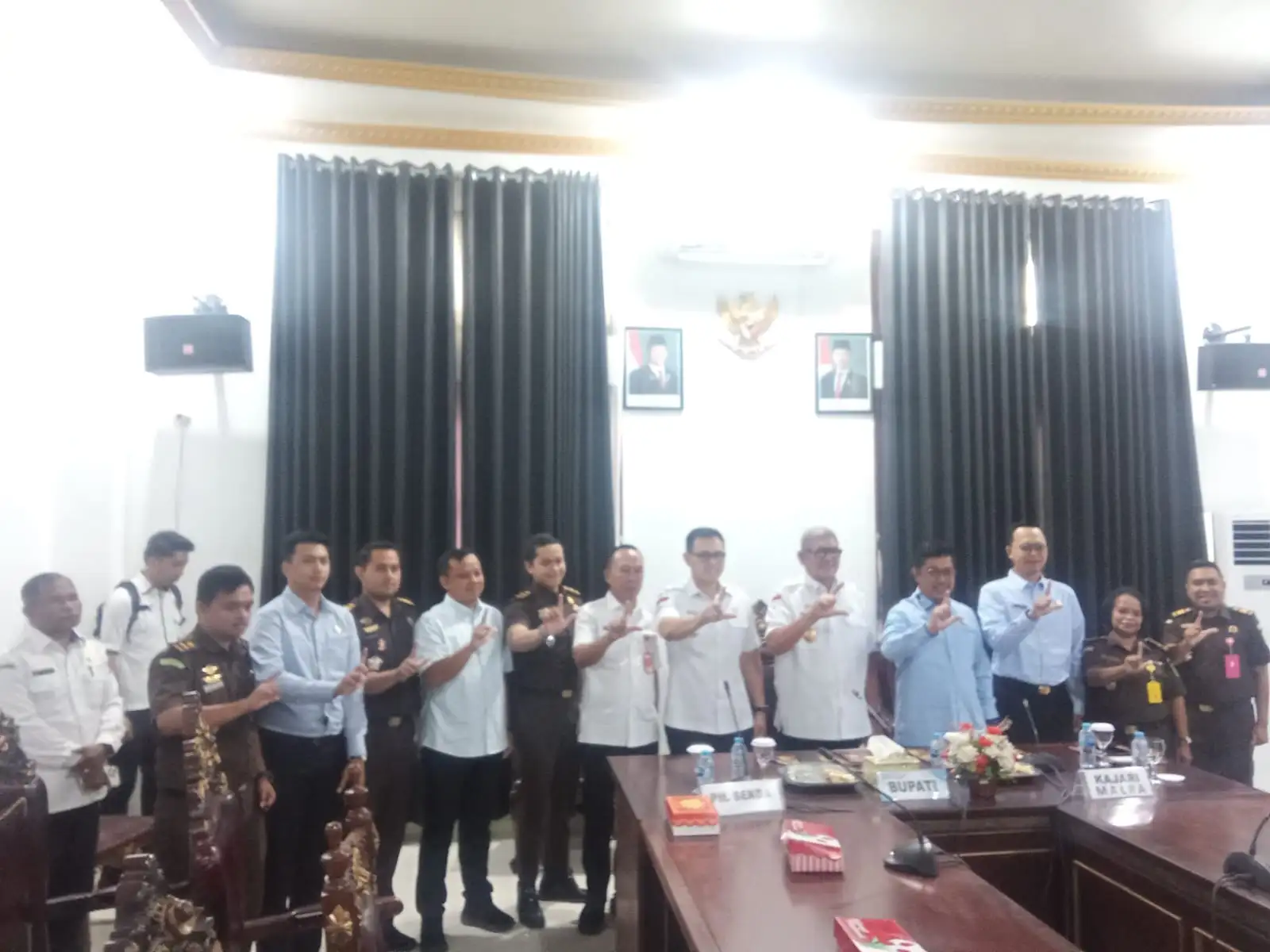 Dr Fadjar.SH MH Ingatkan Pemda Malra: Semua Harus Berjalan Sesuai Hukum, Bukan Salera.