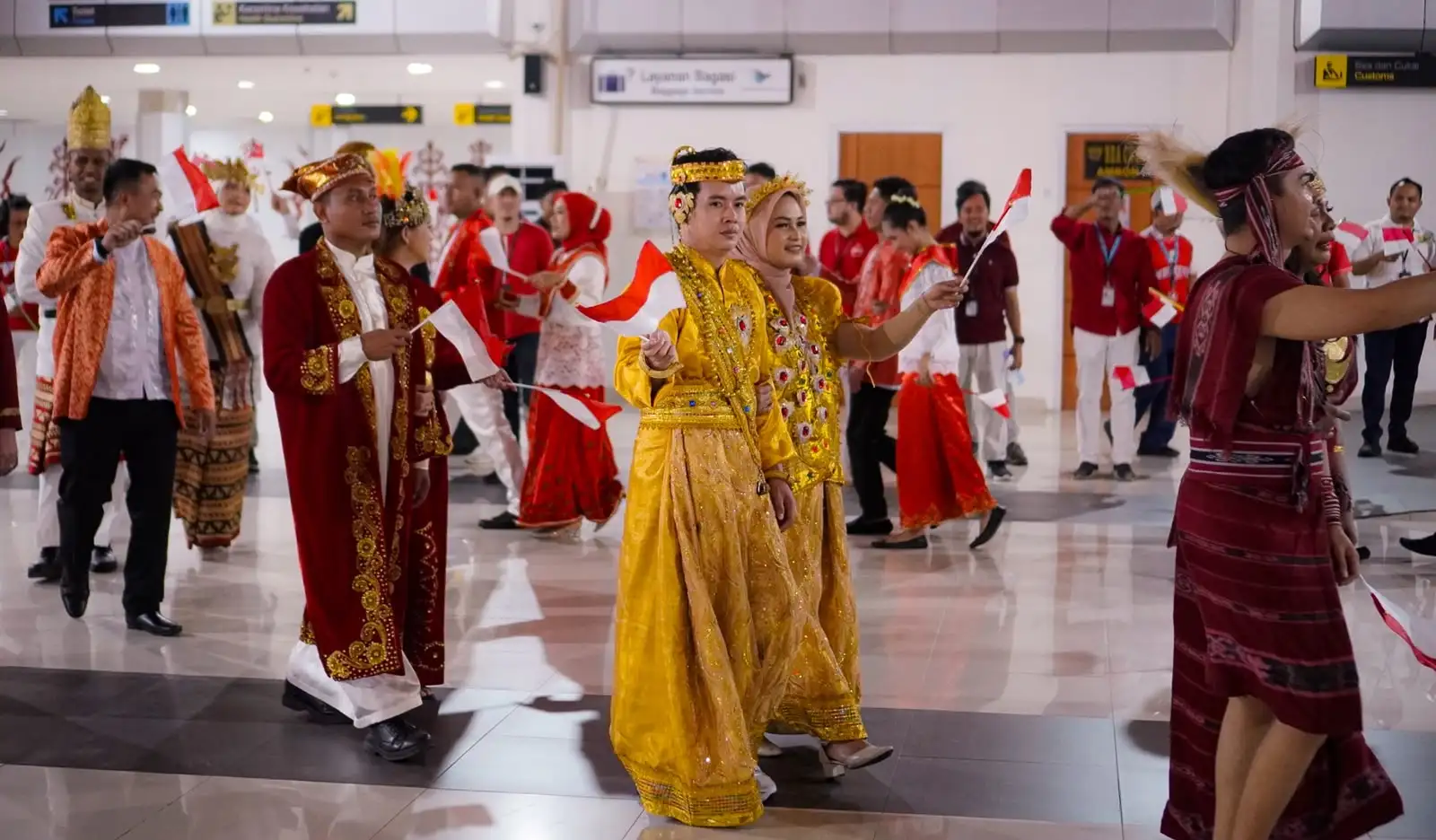 SEMARAK BUDAYA MALUKU WARNAI KEMERDEKAAN RI DI BANDARA PATTIMURA