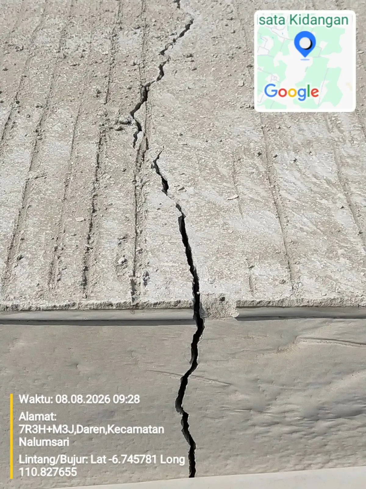 Waduh Proyek Rabat Beton Rp2,55 Miliar Jalan Daren–BTS Kudus Retak Di Usia Dua Bulan, Pengawasan Dan Kualitas Dipertanyakan