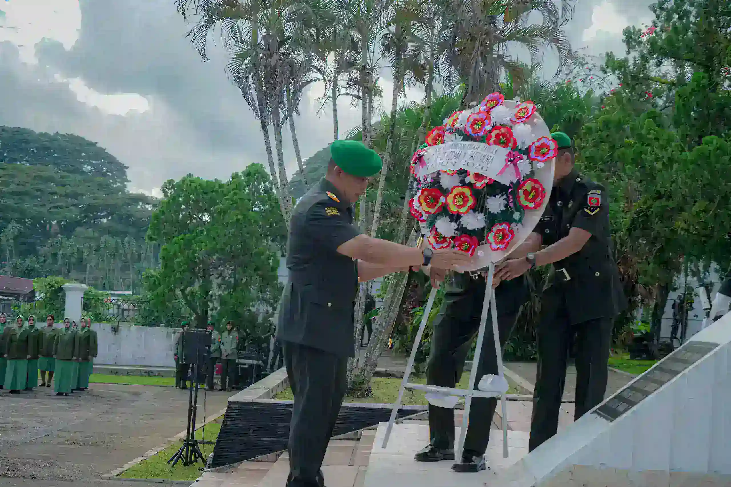 Peringati HUT ke-69, Pangdam XV/Pattimura Pimpin Ziarah di TMP Kapahaha Ambon