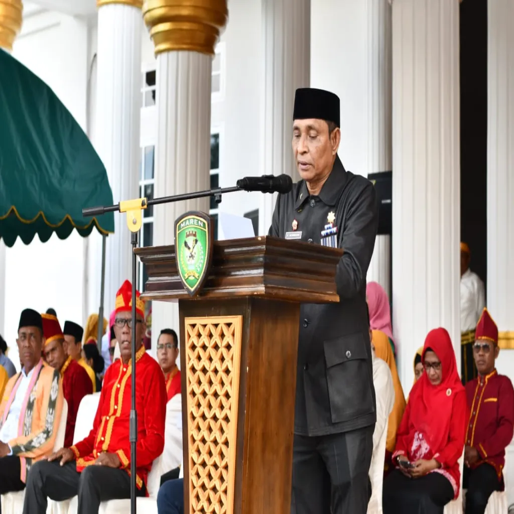 Pj Sekda Tual Pimpin Upacara Hari Guru 2025: Sorotan Menteri tentang ‘Guru Hebat, Indonesia Kuat’ Menggema di Lapangan Kantor Wali Kota
