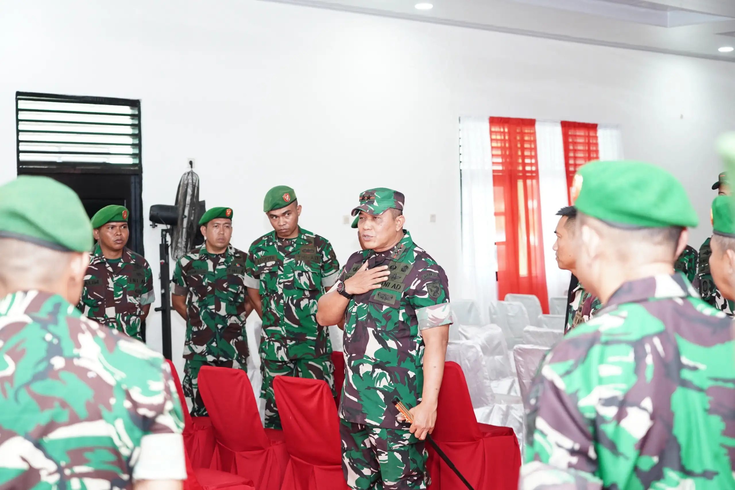 Pangdam XV/Pattimura Ajak Prajurit Kodim Tual Selalu Bersyukur Dan Bermanfaat Bagi Orang Lain