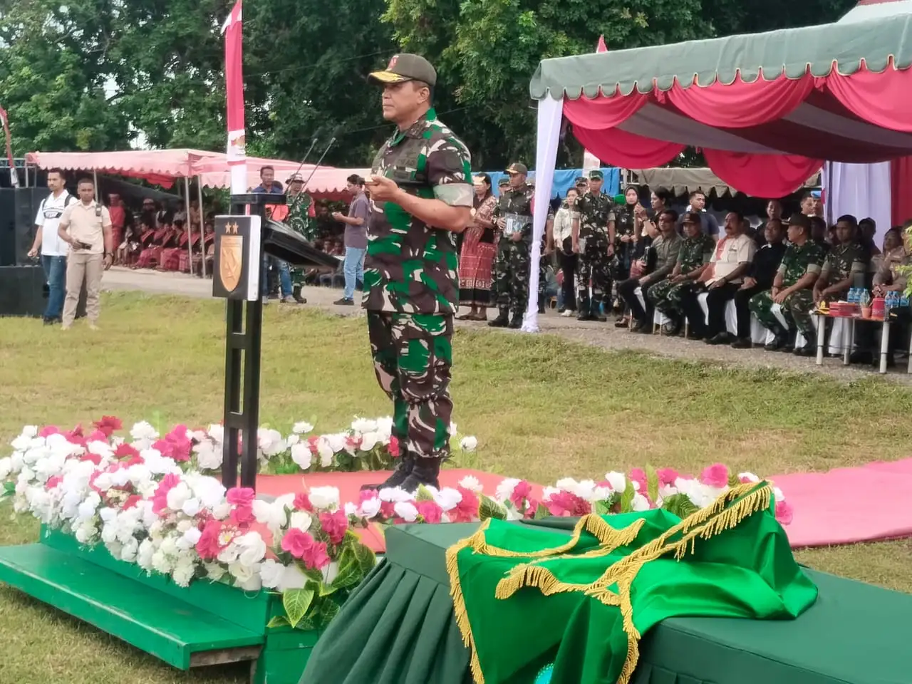 PENUTUPAN TMMD KE-128, PANGDAM PATTIMURA LUNCURKAN PIALA BERGILIR PACUAN KUDA MOA DAN SIAPKAN HADIAH FANTASTIS