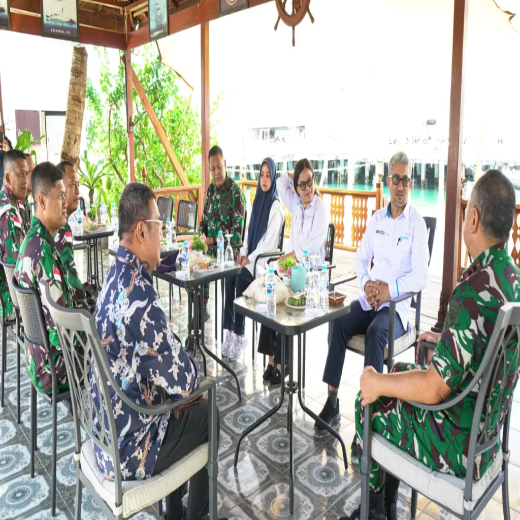 Pererat Sinergitas, Komandan Kodaeral IX Terima Courtesy Call Pimpinan PT. Pelindo dan Bank Mandiri Cabang Ambon