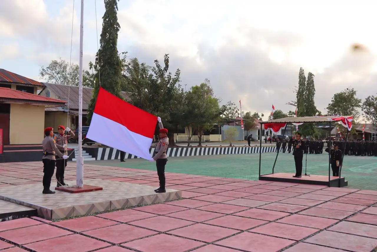 Khidmat Dan Penuh Semangat, Polres Tual Gelar Upacara Bendera Peringati HUT ke-81 Kemerdekaan RI