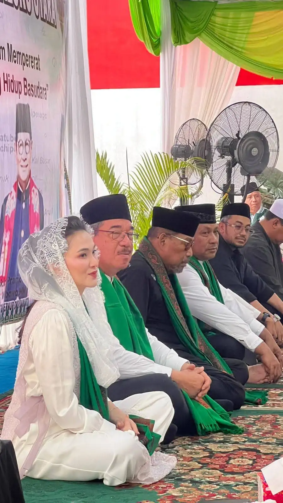 Dua Gubernur, Satu Meja: Hangatnya “Hidop Orang Basudara” di Perantauan Bekasi