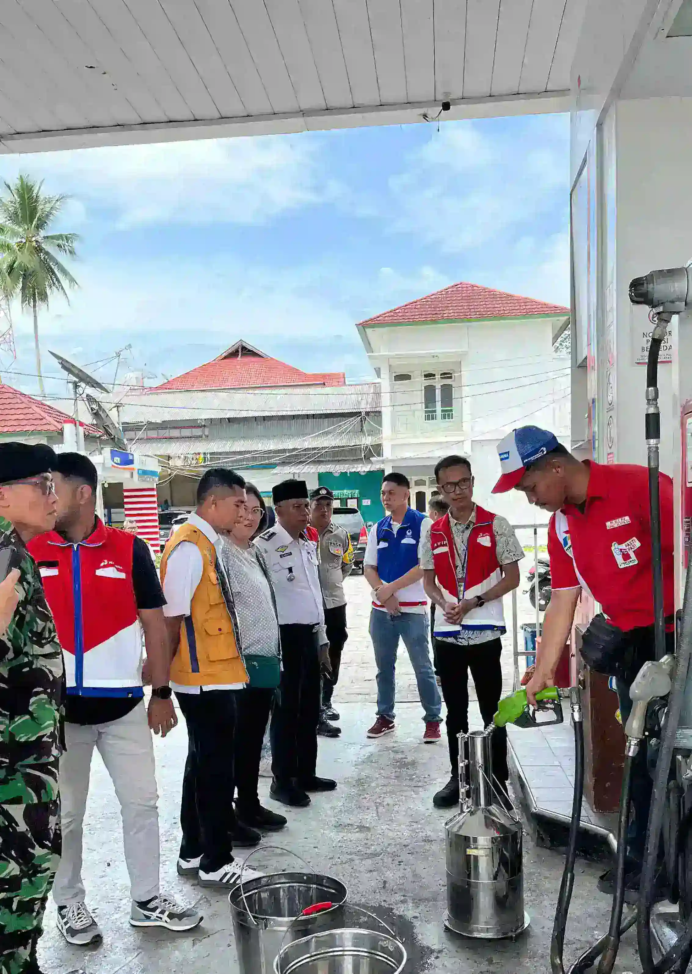Jelang IdulfitriPertamina Patra Niaga Bersama Instansi Lintas Sektoral Cek Ketersediaan Layanan BBM di Maluku Tengah dan Seram Bagian Timur