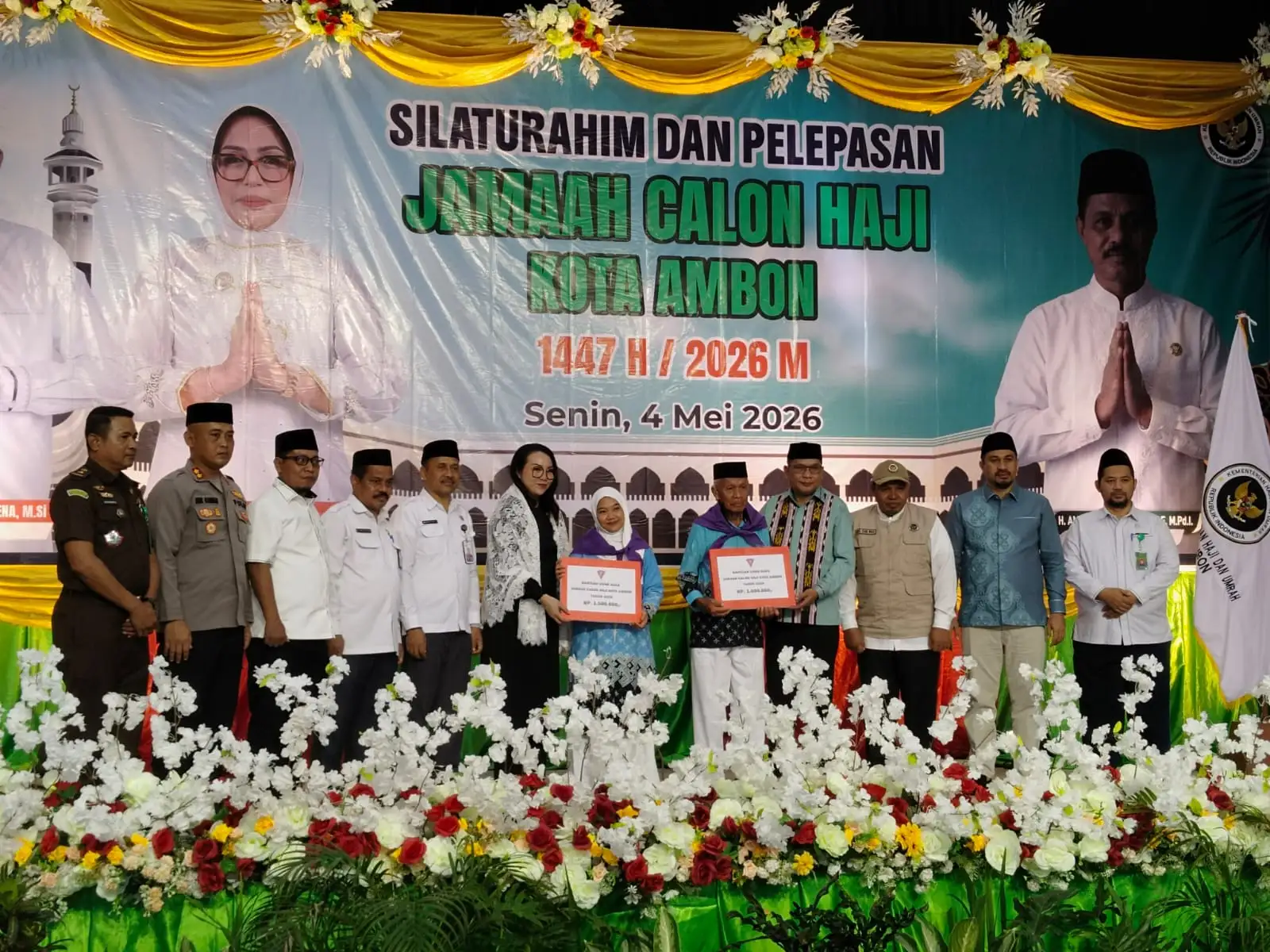 461 Calon Haji Ambon Dilepas, Wali Kota: Jaga Akhlak dan Jangan Lupa Doakan Kota
