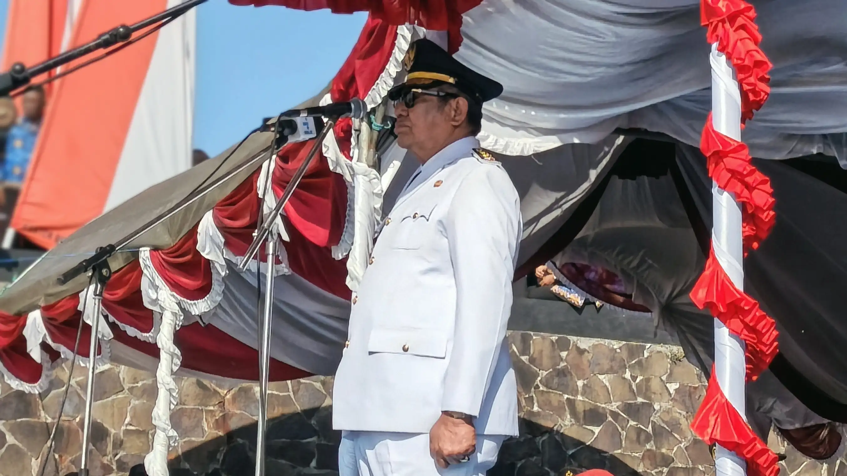 Merah Putih Berkibar Penuh Khidmat, Bupati Thaher Hanubun Pimpin Upacara HUT ke-81 RI di Maluku Tenggara
