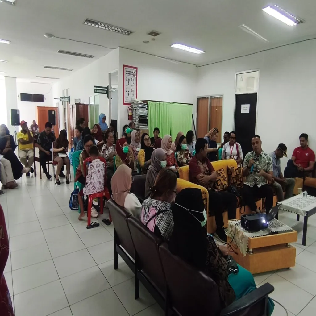 Langkah Berani Direktur Baru RSUD Fakfak: Evaluasi Perdana Layanan Kesehatan Gratis Lahirkan Tim Verifikasi dan SOP Terbaru