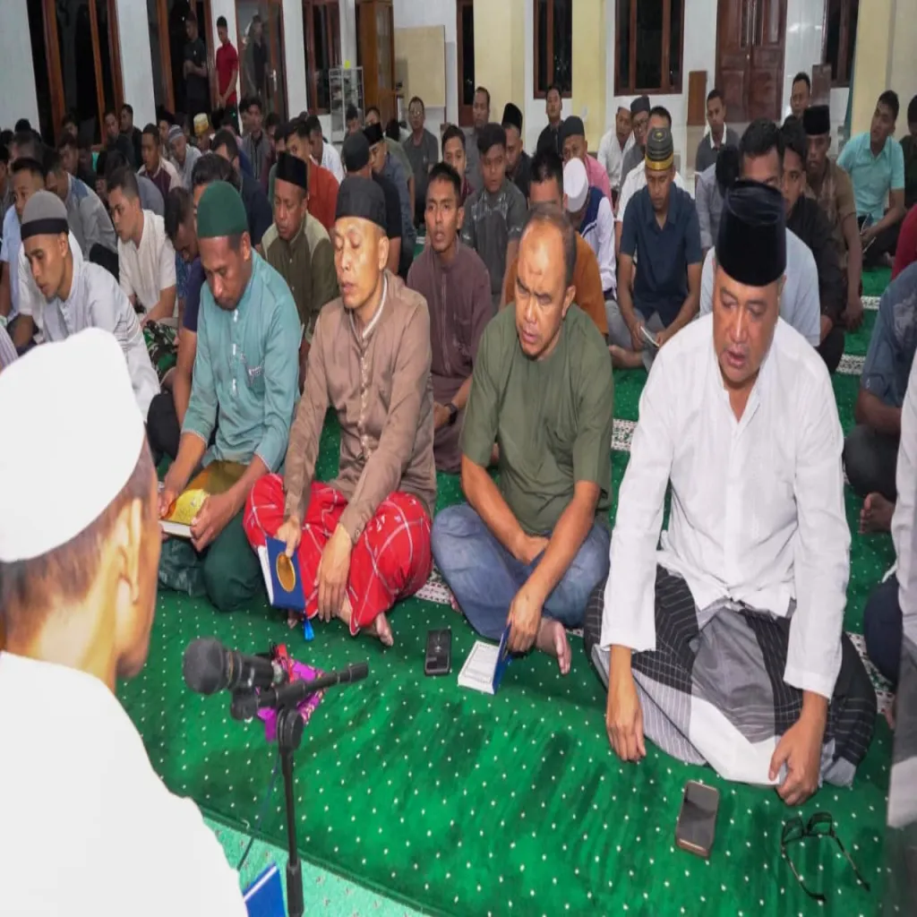 Empati Korban Bencana Longsor Cisarua Bandung, Personel Kodaeral lX Gelar Doa Bersama