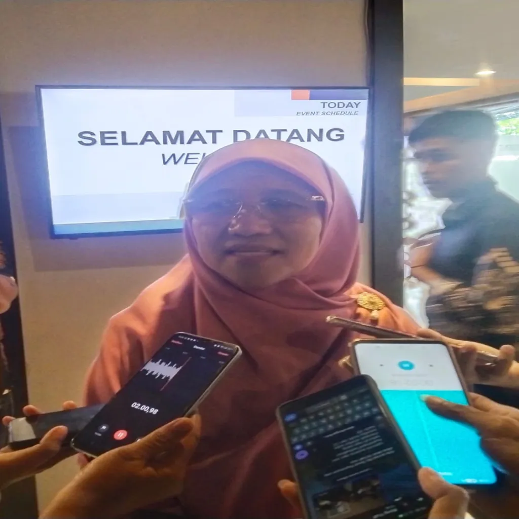 Hadiri Musyawarah Adat Masyarakat Jazirah Saadia Ulupatty