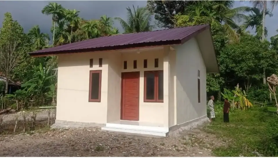 SKANDAL RUMAH BANTUAN MIMIKA: ANGGARAN FANTASTIS, KUALITAS MEMPRIHATINKAN — SIAPA MENIKMATI UANG RAKYAT?