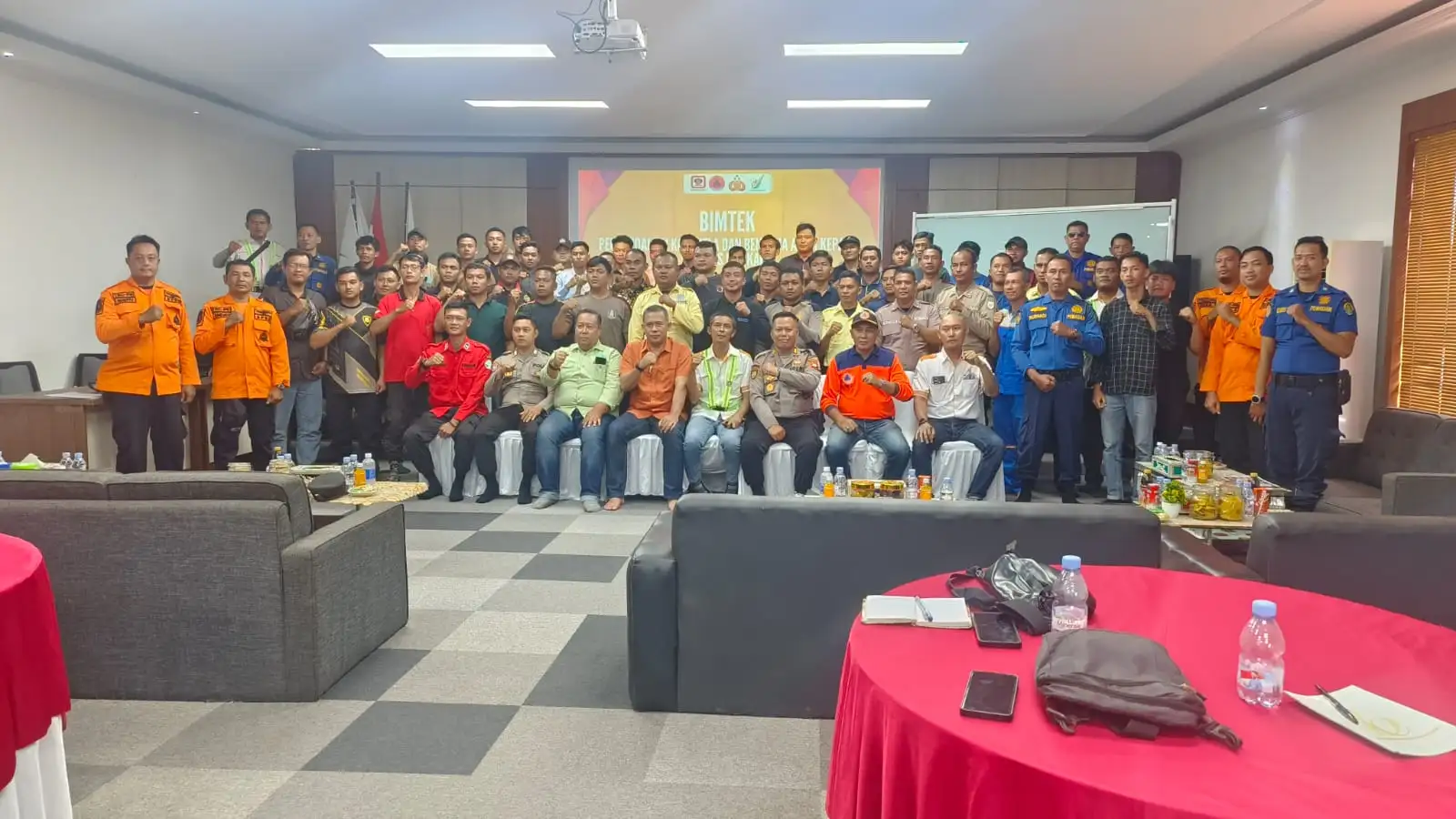 Jadi Narasumber Bimbingan Teknis Kebencanaan, Kasat Samapta, Sampaikan Materi Sosialisasi Dan Pencegahan Kebakaran Hutan Dan Lahan
