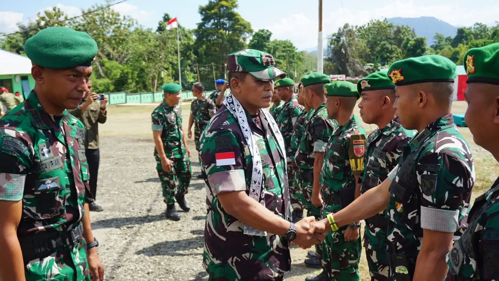Kunjungi Bumi Saruma, Pangdam XV/Pattimura Tegaskan Pentingnya Mental dan Pola Pikir Prima Prajurit