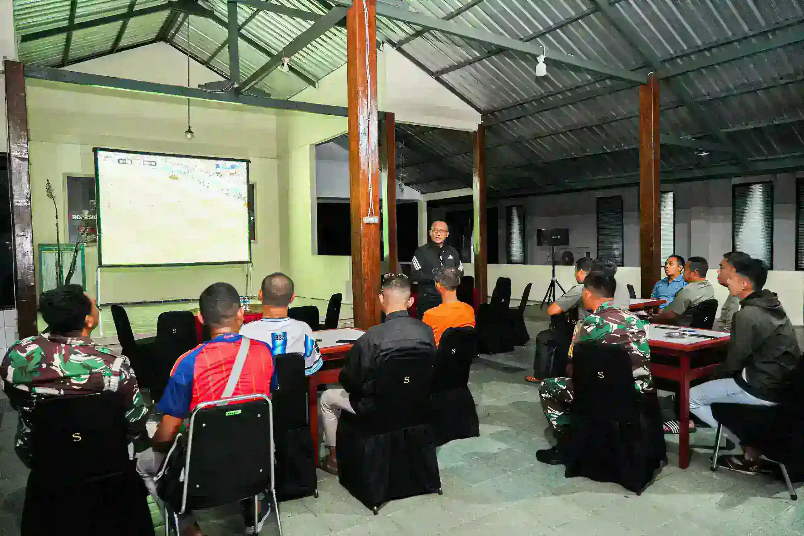 Korem 151/Binaiya Gelar Nonton Bareng Piala Dunia 2026, Pererat Kebersamaan dengan Masyarakat