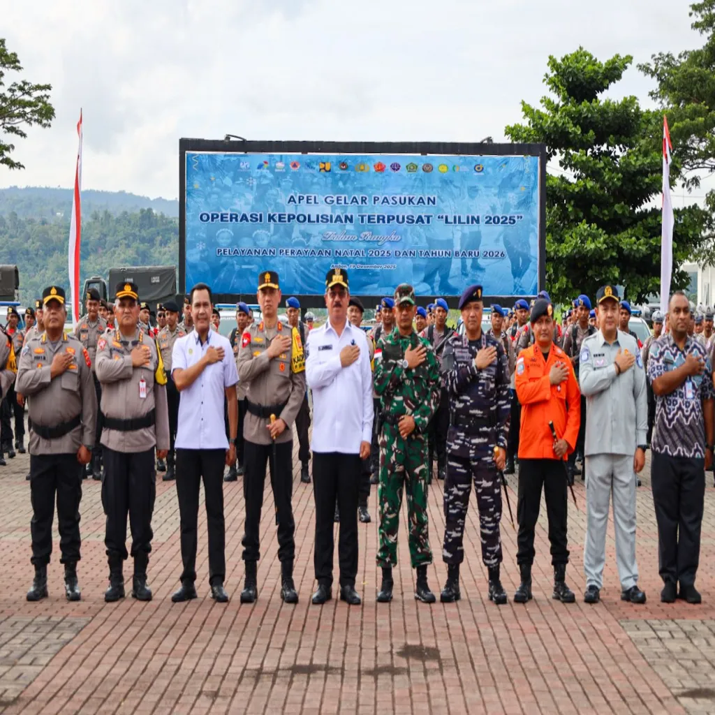 KOMITMEN JAGA STABILITAS KAMTIBMAS NATARU DI MALUKU, DANKODAERAL IX HADIRI APEL GELAR PASUKAN OPERASI LILIN SALAWAKU 2025