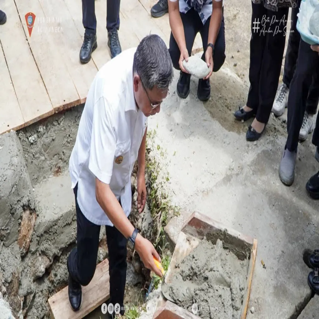 Wali Kota Letakkan Batu Pertama Revitalisasi Sumber Air Wainitu