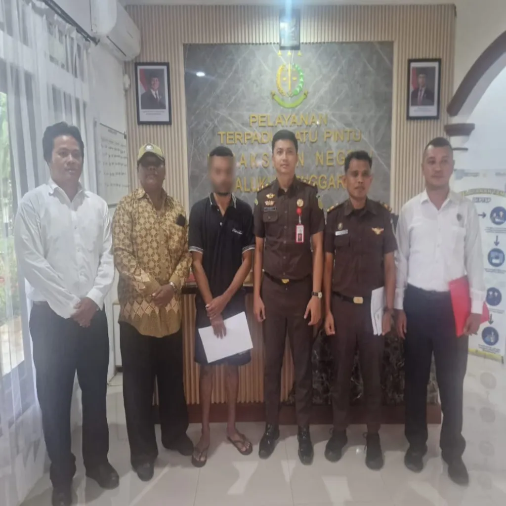 Malam Tahun Baru Berujung Penjara: Pria Mabuk Bersajam di Landmark Langgur Dilimpahkan ke Jaksa